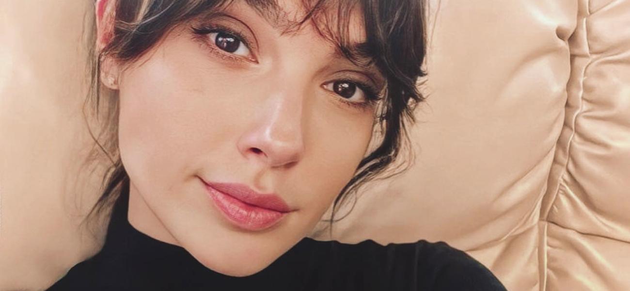 Gal Gadot close up