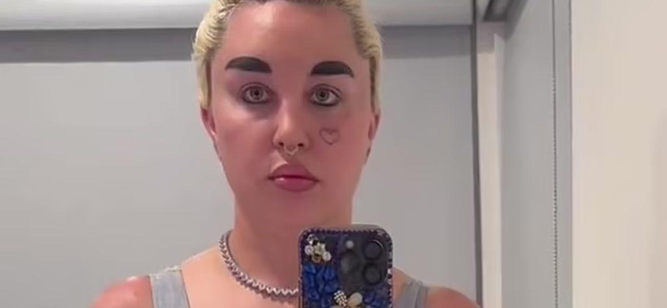 Amanda Bynes selfie