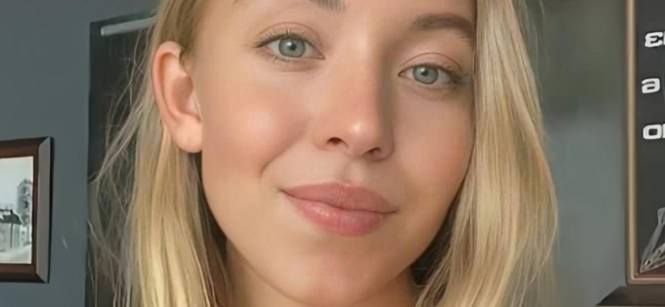 Sydney Sweeney close up