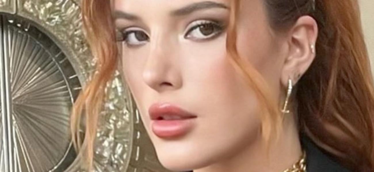 Bella Thorne close up