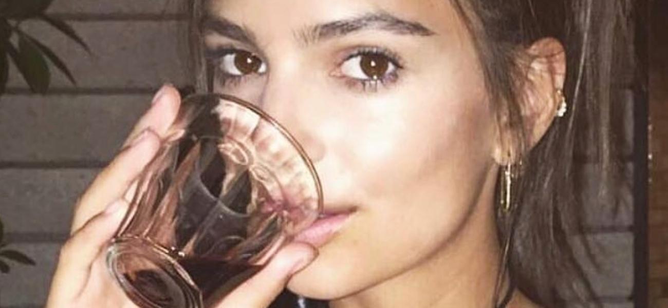 Emily Ratajkowski close up
