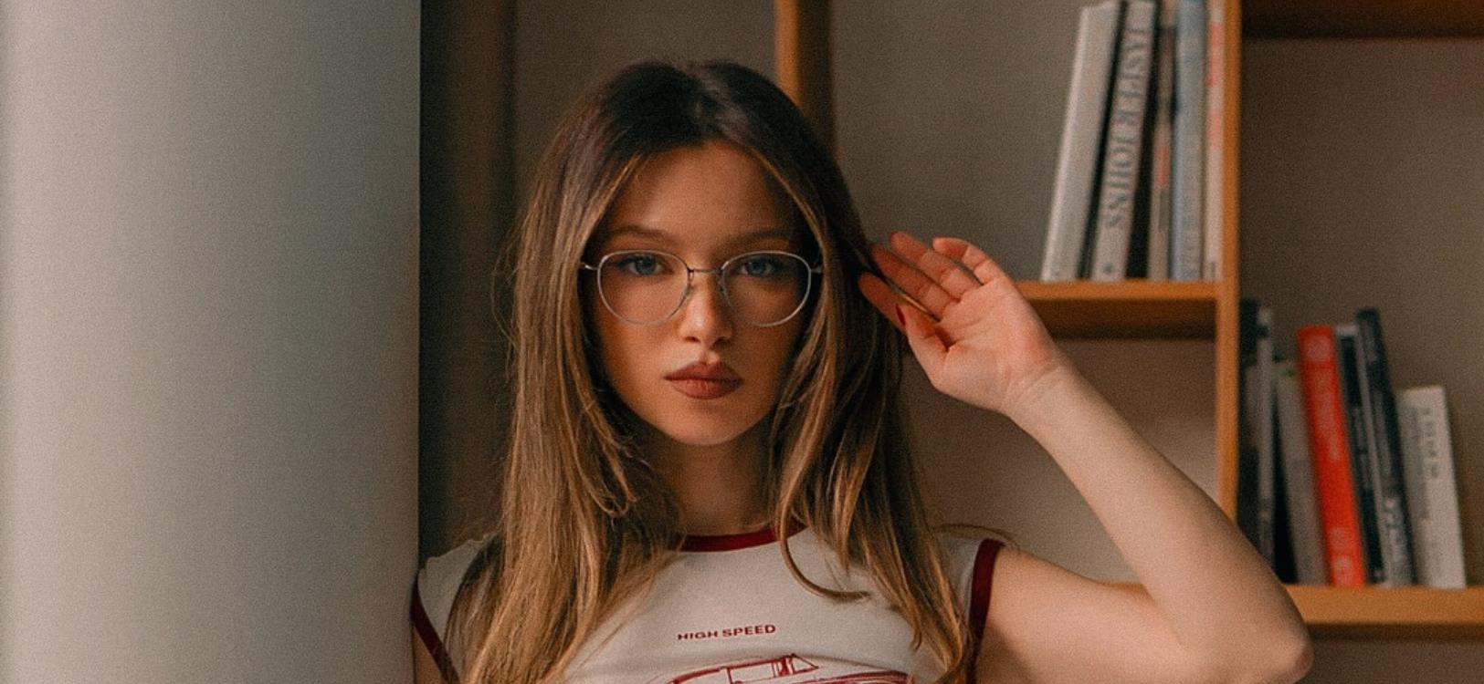 Bo Abrlic in glasses