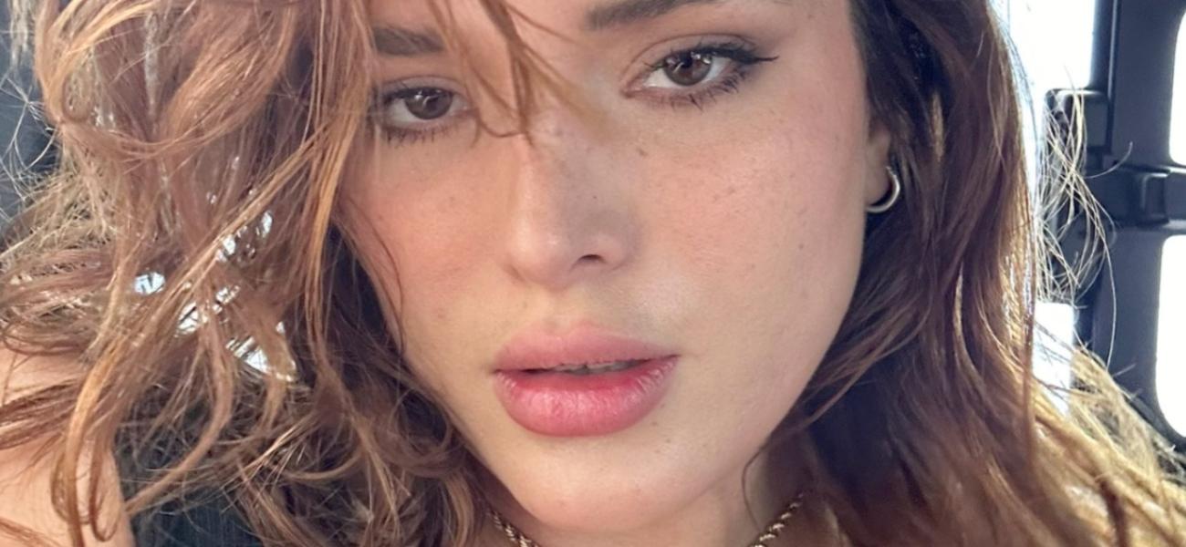 Bella Thorne close up