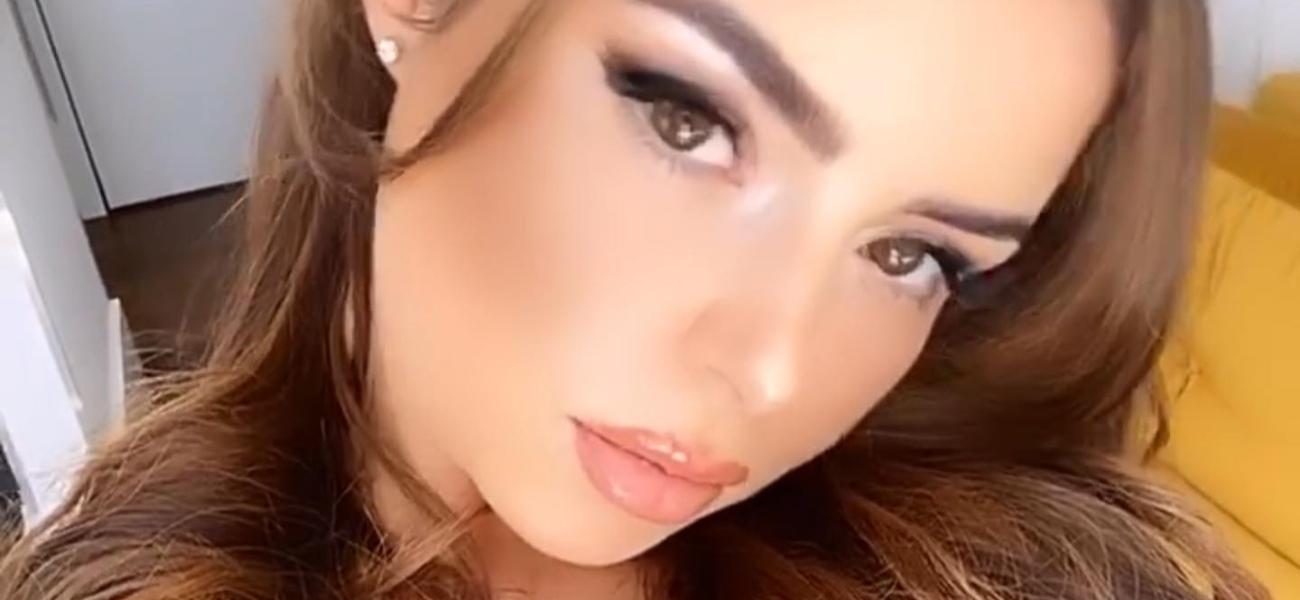 Demi Rose close up