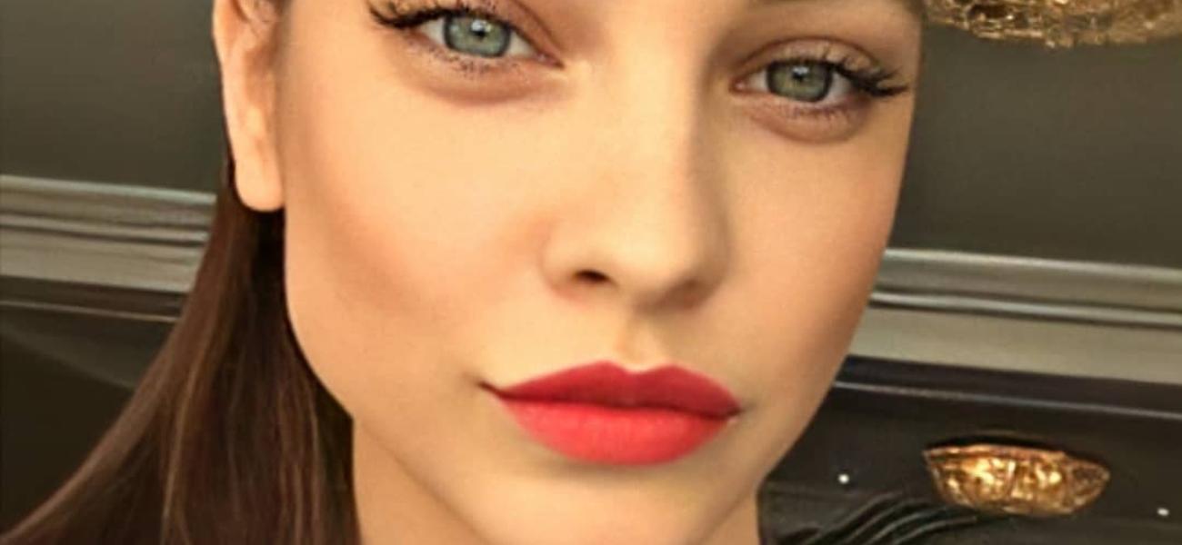 Barbara Palvin close up