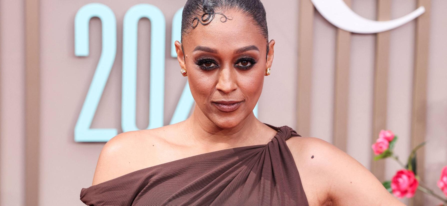 Tia Mowry on red carpet