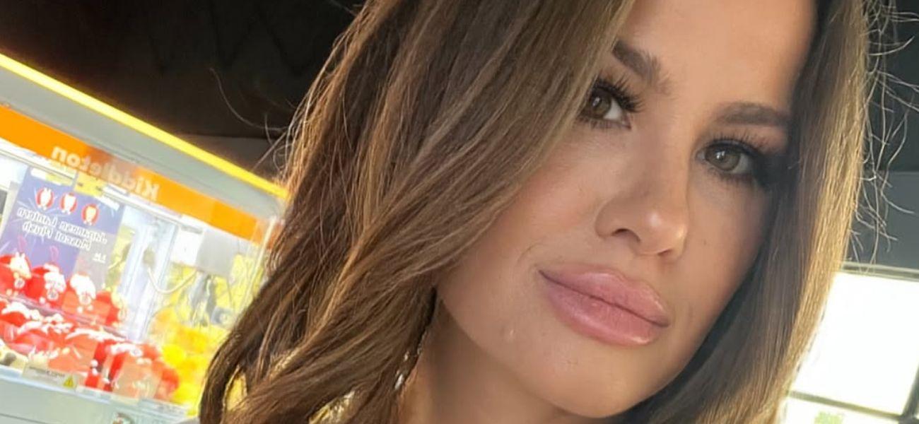 Brooke Adams selfie