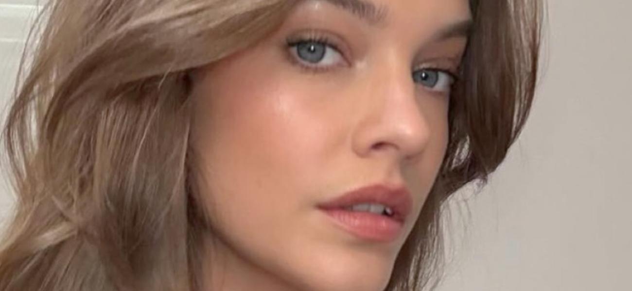 Barbara Palvin close up