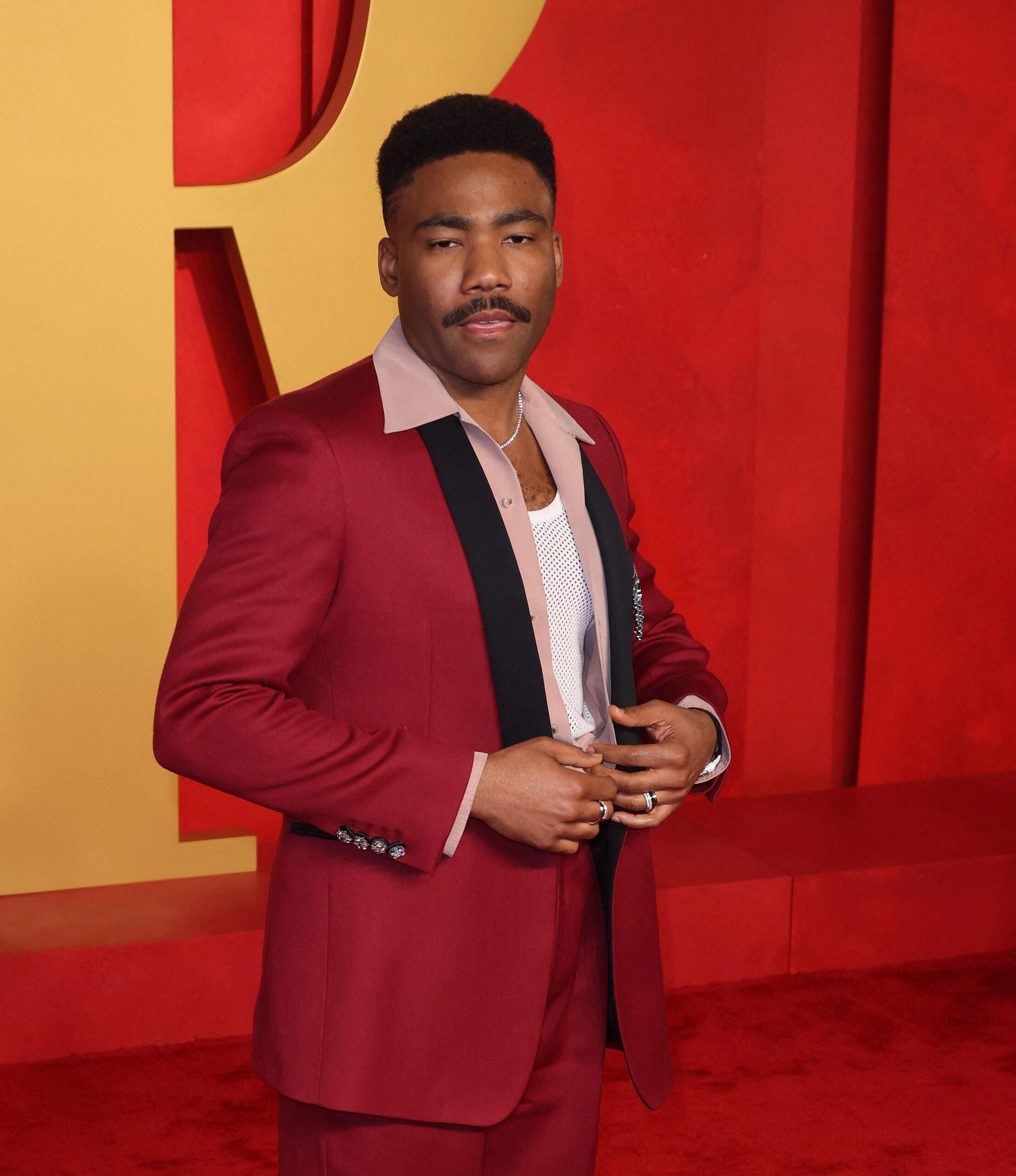 Donald Glover en la fiesta de los Oscar de Vanity Fair 2024