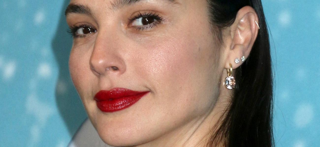 Gal Gadot close up