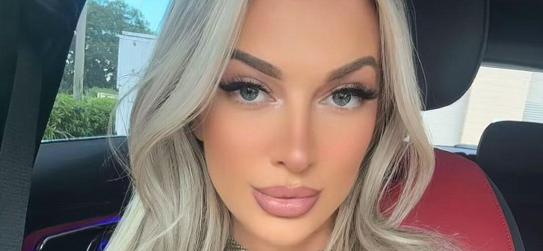 Karmen Petrovic selfie