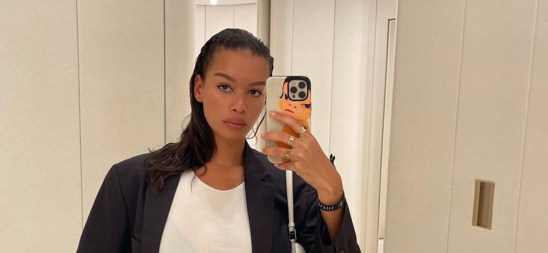 Shimma Marie mirror selfie