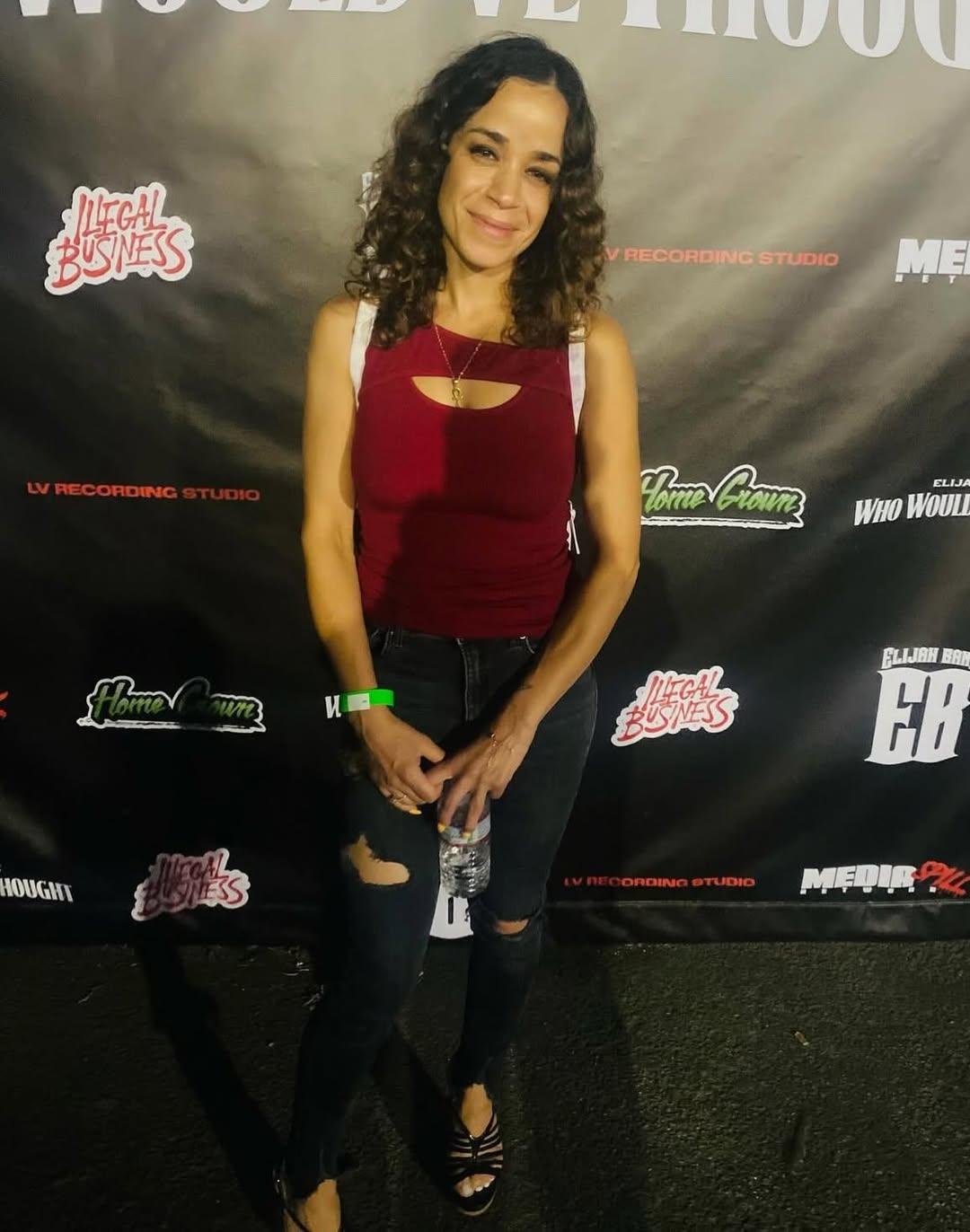 Irmã de Jimmy Fowlie 