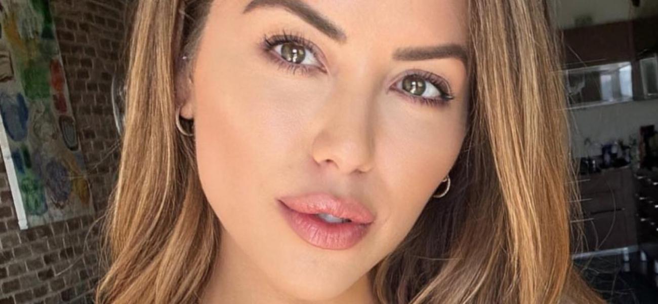 Brittney Palmer close up