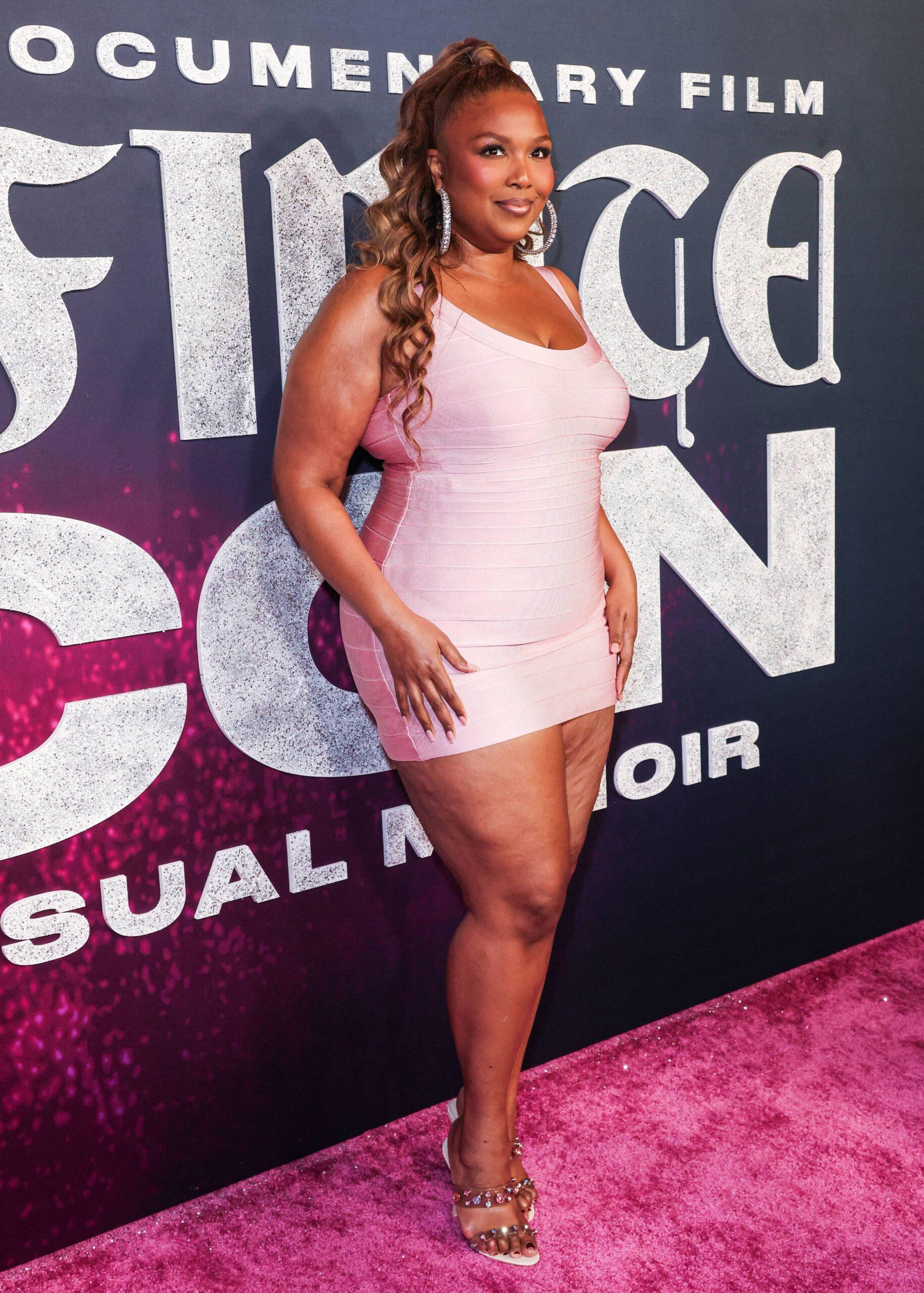 Lizzo na estreia mundial de 'Infinite Icon: A Visual Memoir' em Los Angeles
