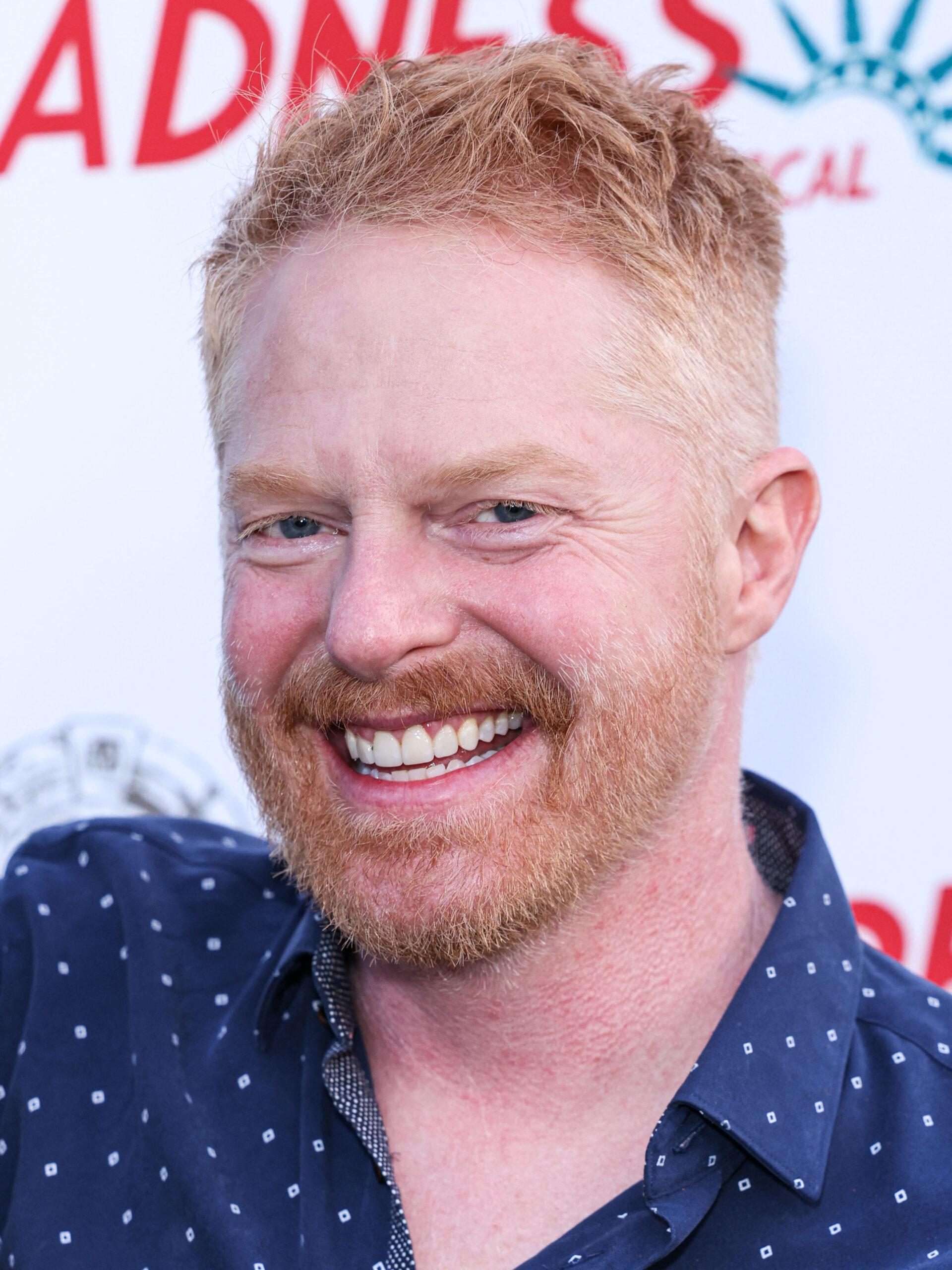 Jesse Tyler Ferguson en la presentación de la noche inaugural de 'Reefer Madness: The Musical'