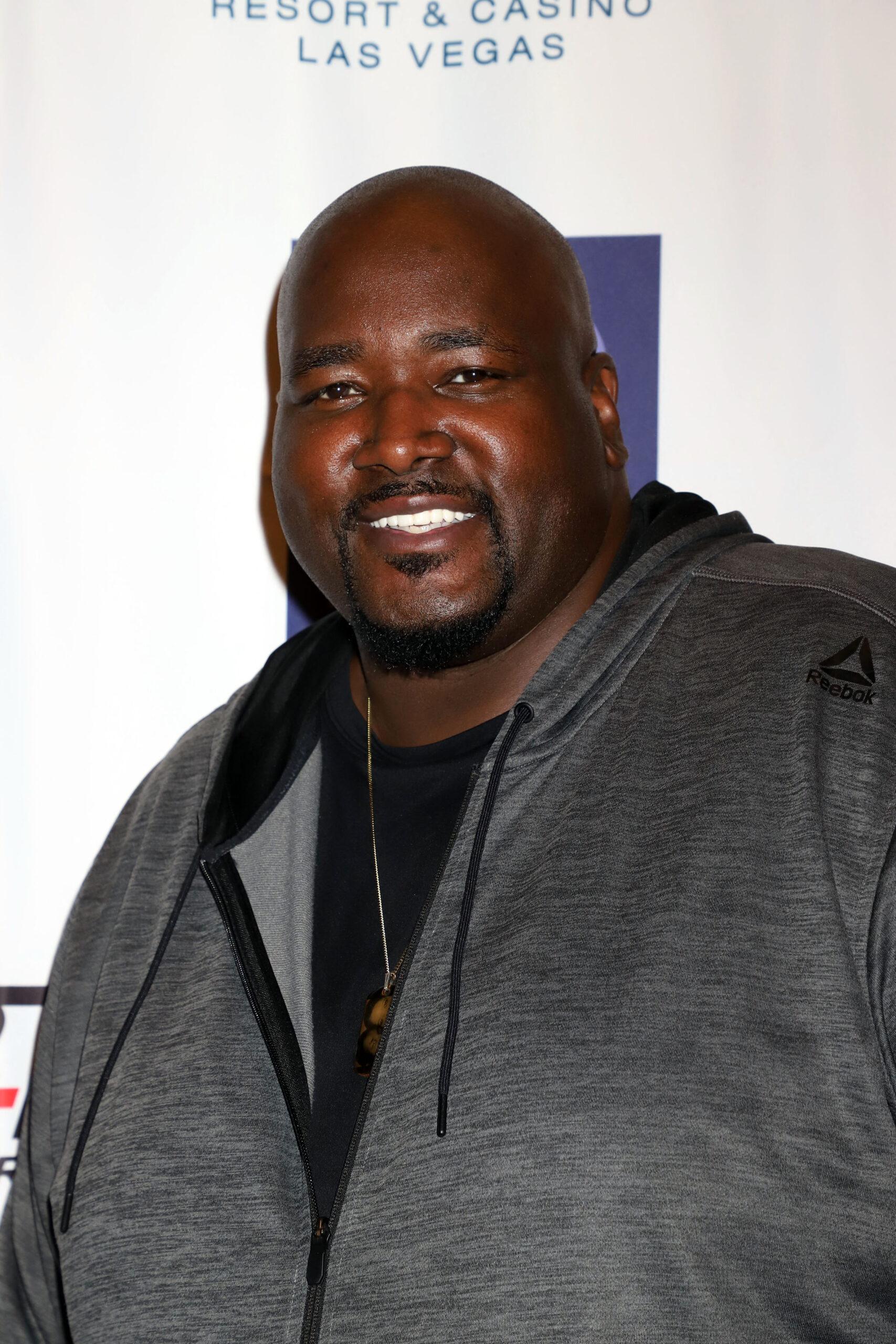Quinton Aaron e