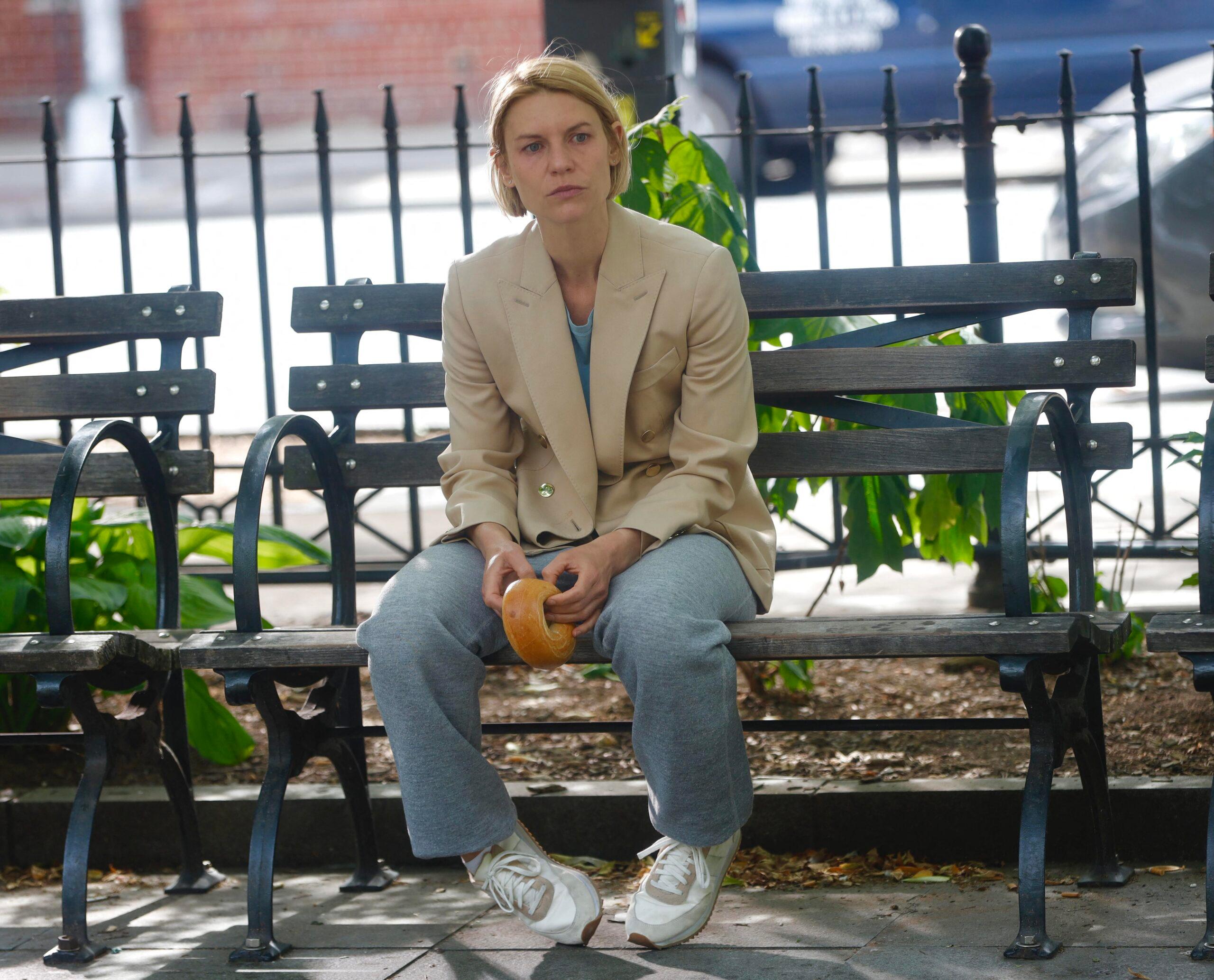 Claire Danes e Lizzie Caplan filmando Fleishmans em apuros