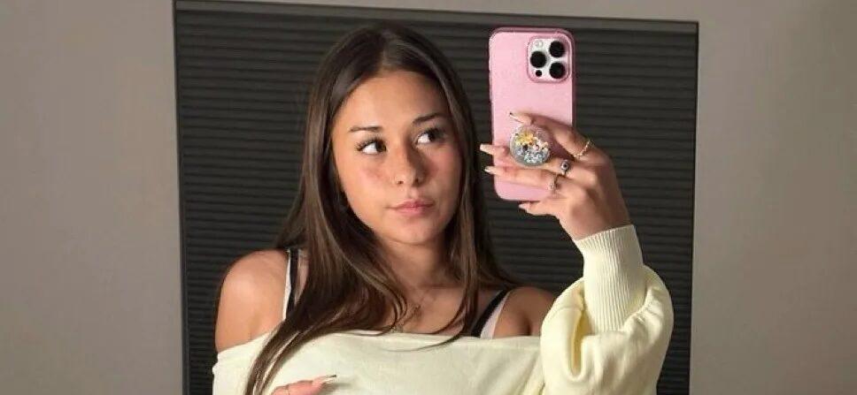 Sophie Rain takes mirror selfie