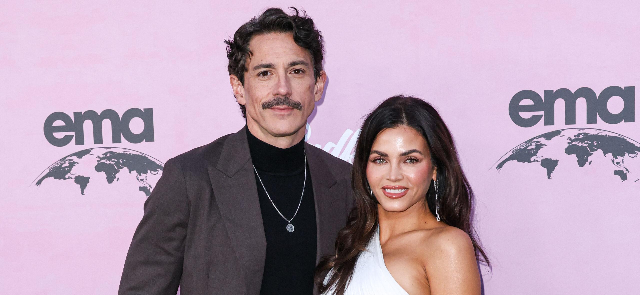 Jenna Dewan and Steve Kazee pose for photos