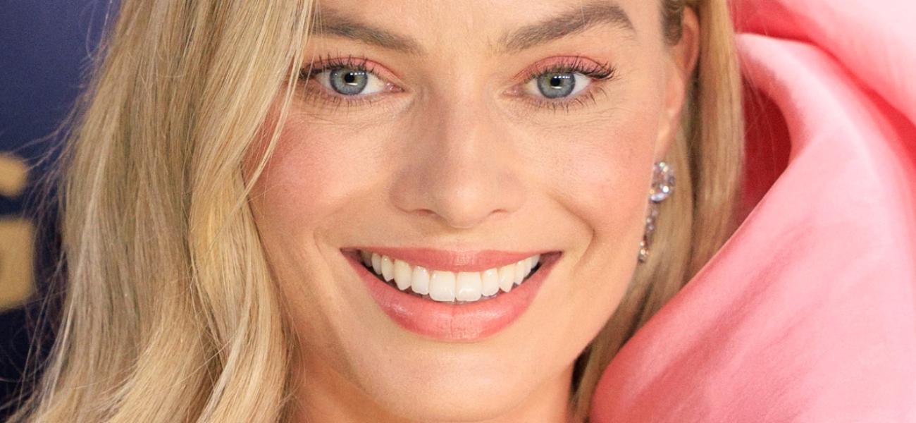 Margot Robbie close up