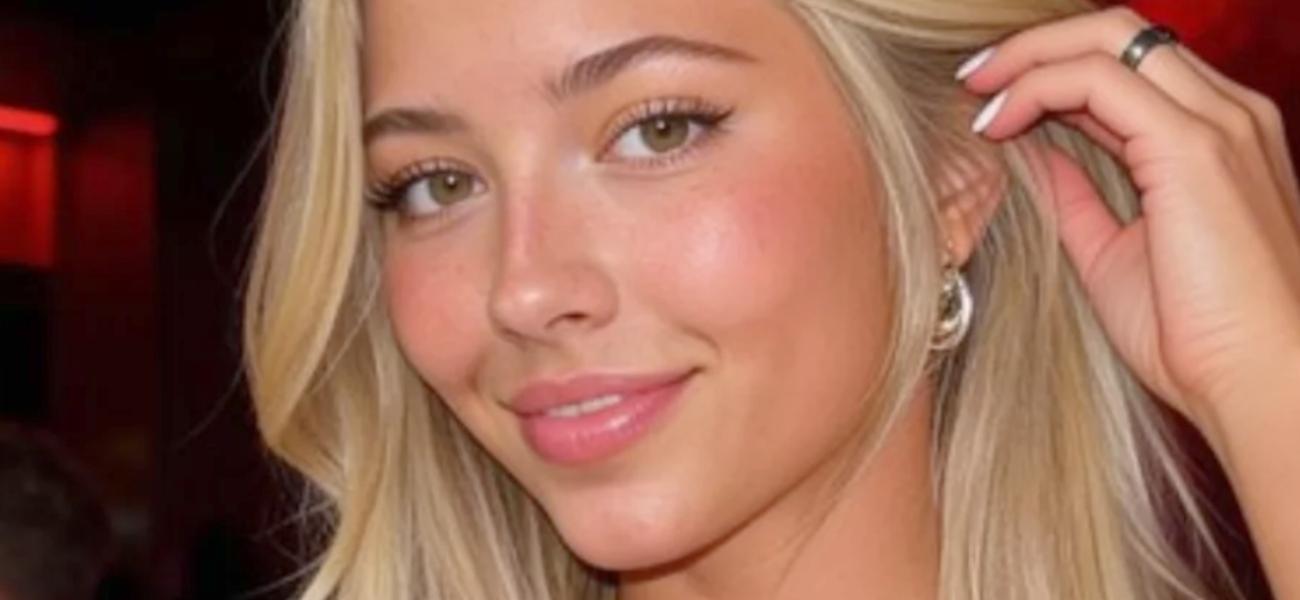 Mia Scott smiling close up