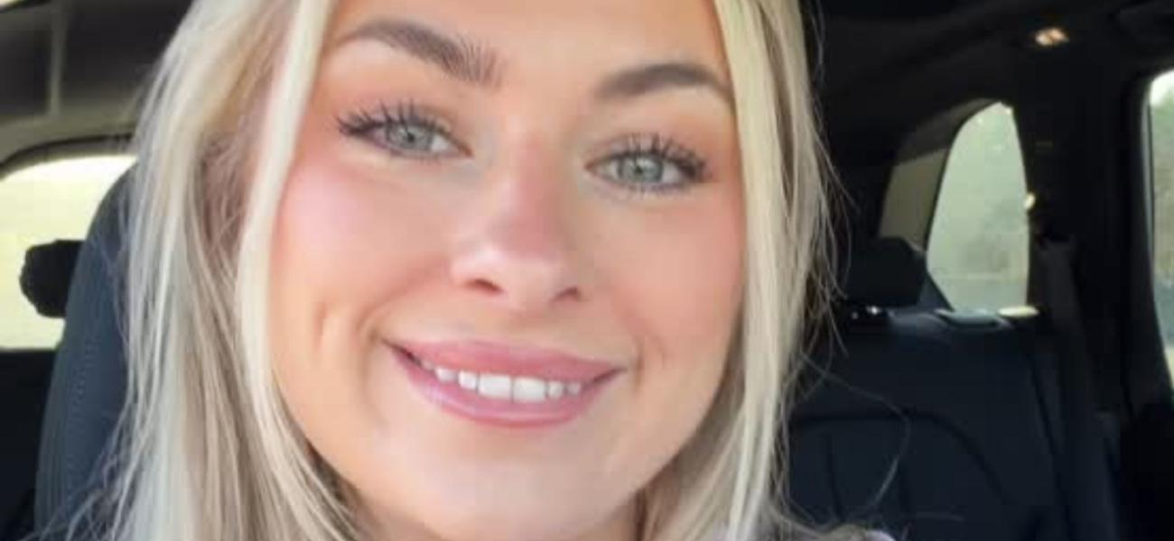 Audrey Holt close up