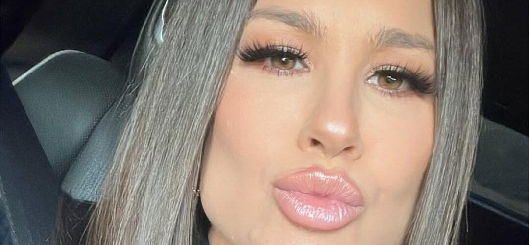 Brooke Adams selfie in the car