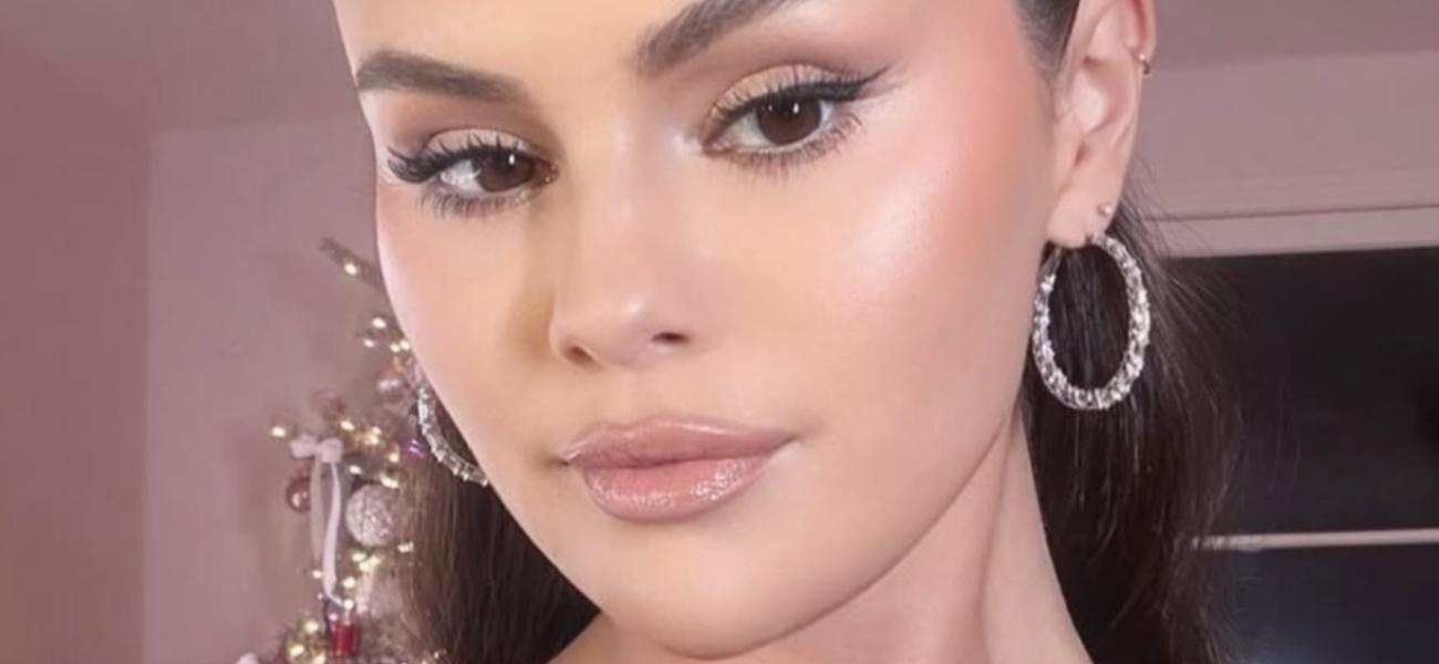 Selena Gomez close up