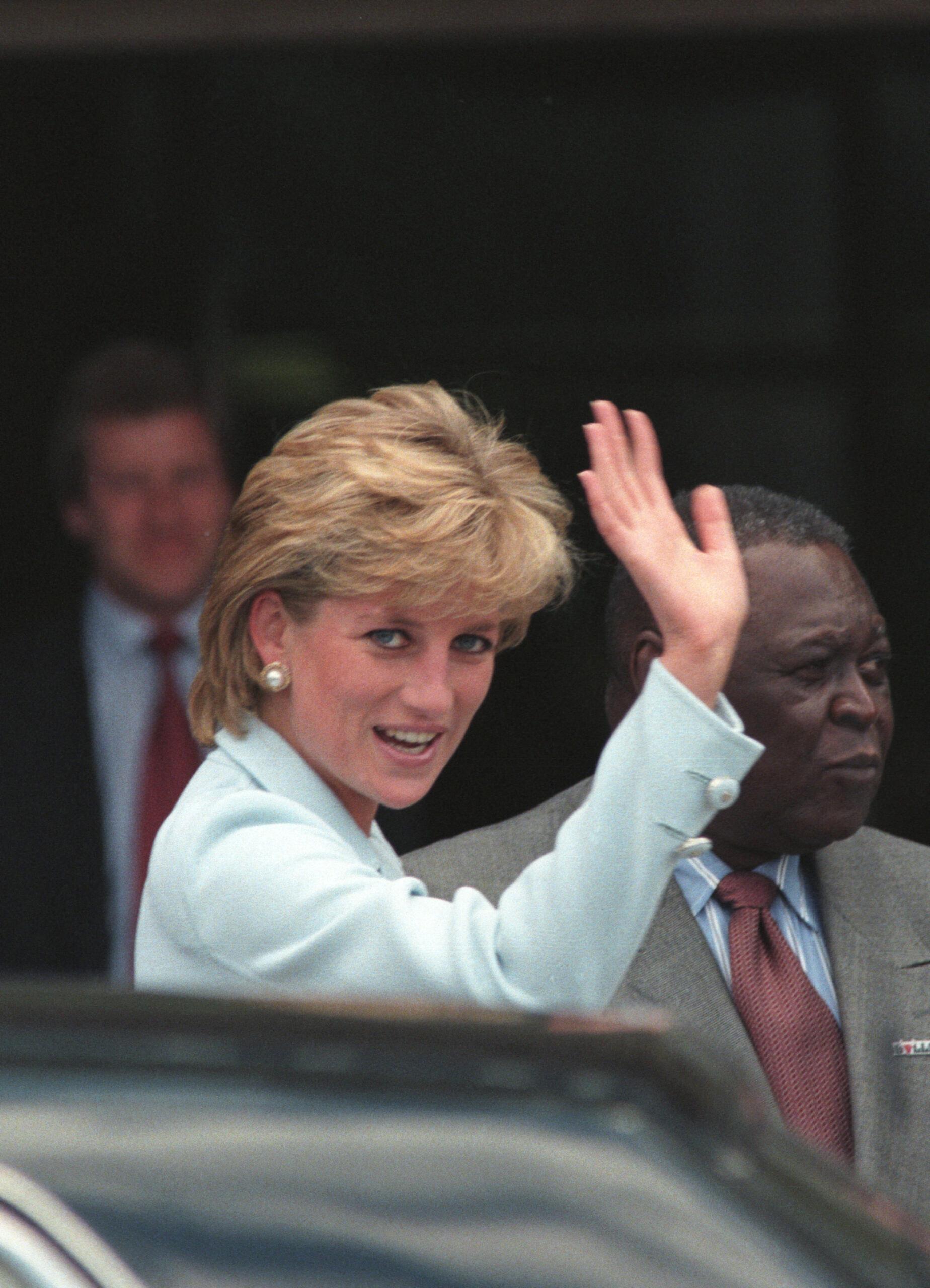 Princess Diana waving