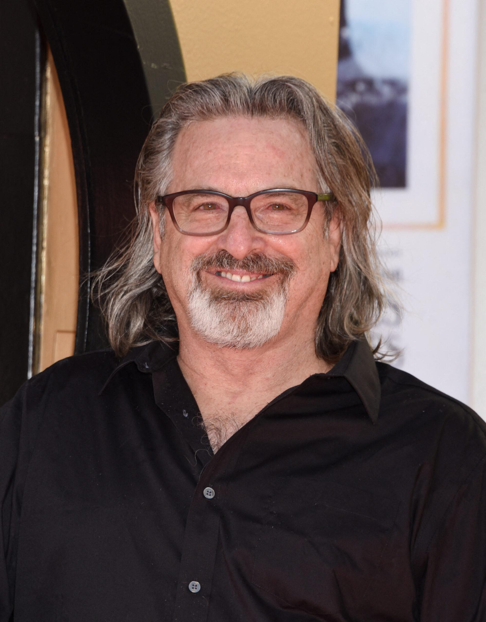 Robert Carradine smiling