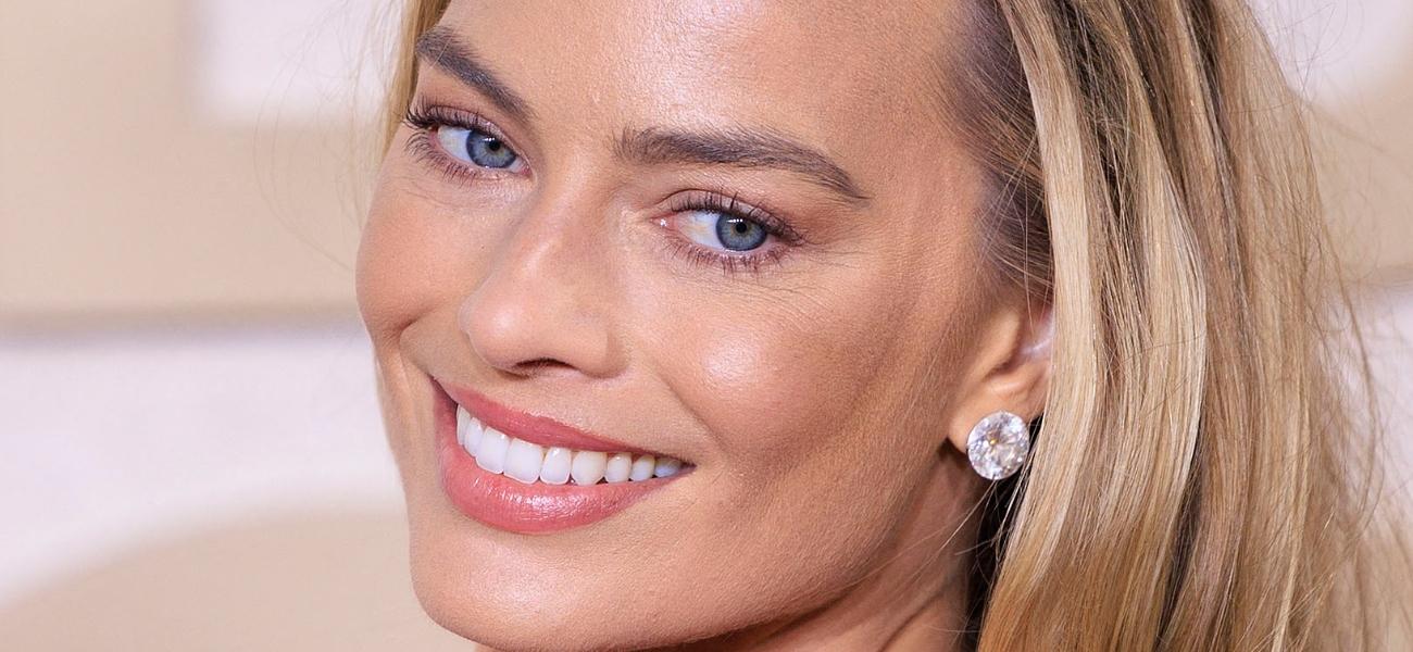 Margot Robbie close up
