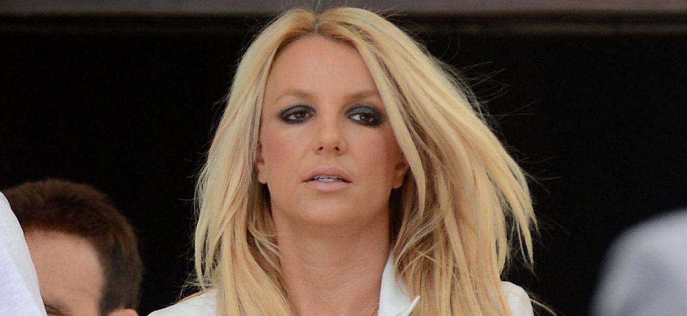 Britney Spears leaves her hotel to the Fillmore Miami Beach for Day 3 taping of The X Factor "Bootcamp" in Miami Beach