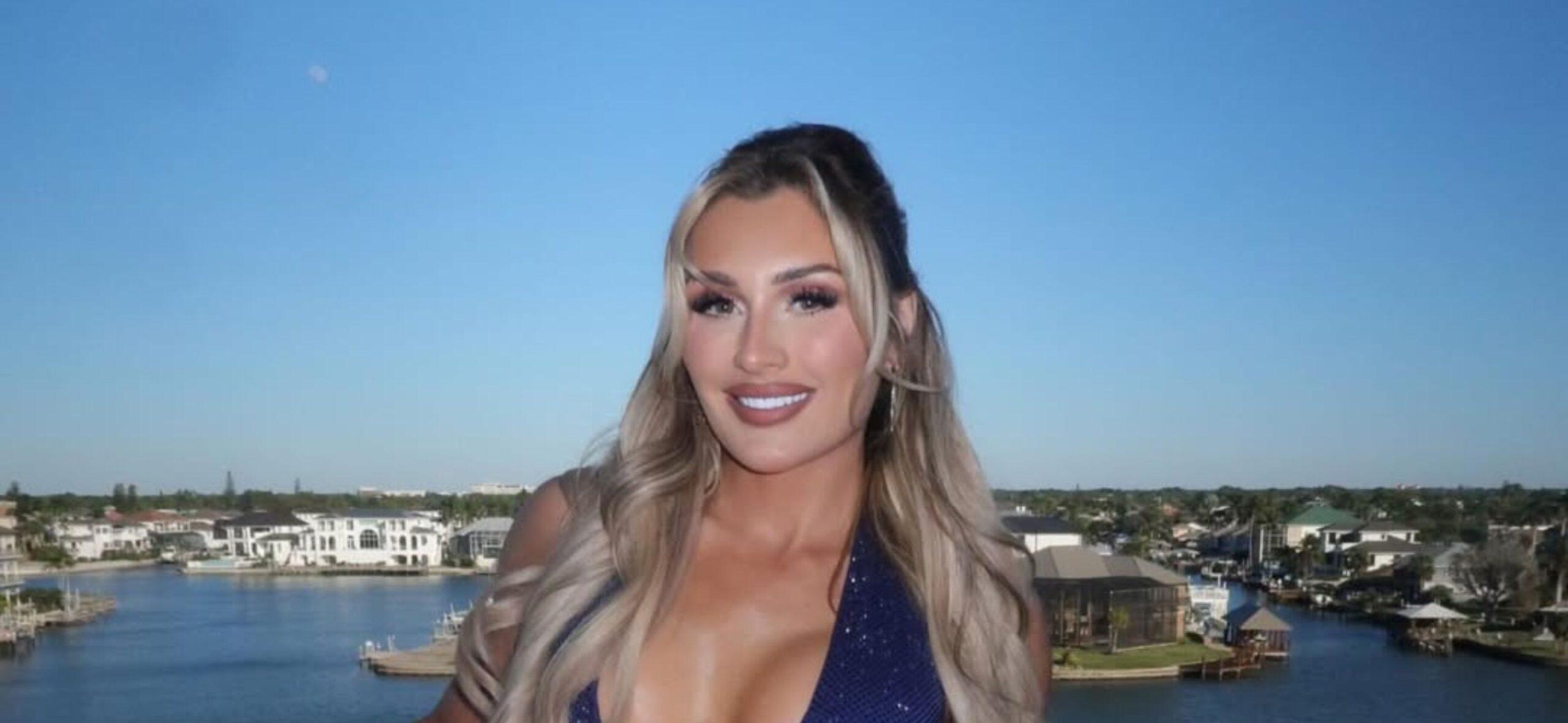 Tiffany Stratton smiling