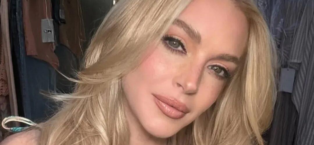 Lindsay Lohan selfie