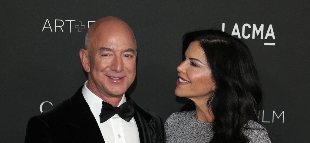 Jeff Bezos & Lauren Sanchez Seen At Dolce & Gabbana In Milan For Fitting