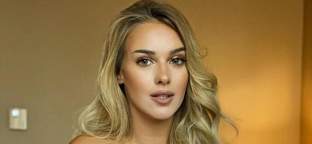 Veronika Rajek Gives An Eye-Popping Rear View In Her Tiny Bikini