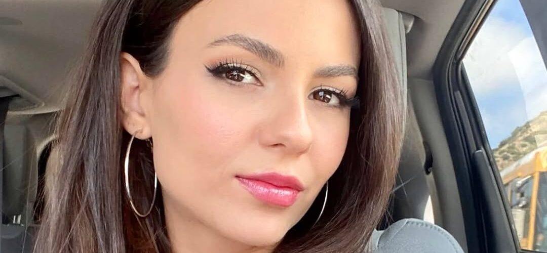 Victoria Justice oferece “serenidade com um toque de fogo” em um instante