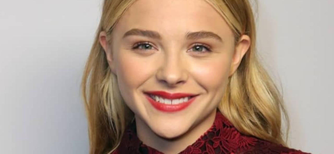 Chloë Grace Moretz In String Bikini Told To Post 'More Pictures'