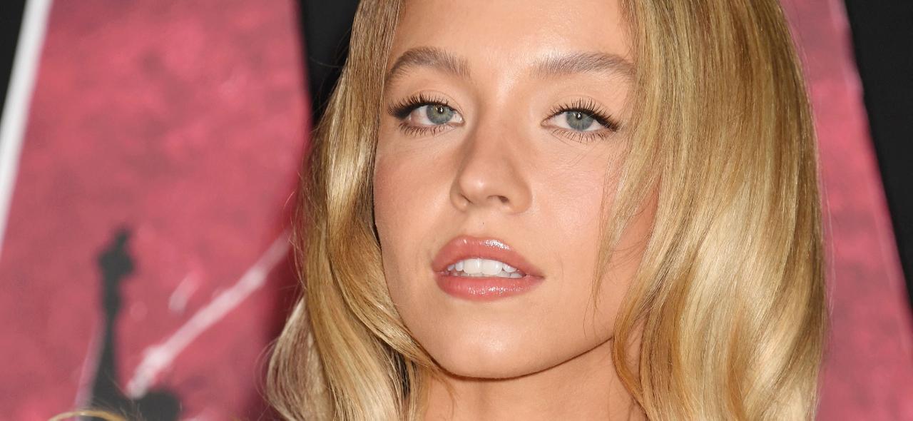 Is This the Boldest Look Of The Year? Sydney Sweeney Topless On Camera Forever Goes Viral