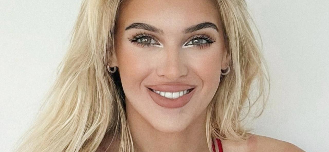 Veronika Rajek Thrills In Undies For Her ‘Grandpa’s Birthday’