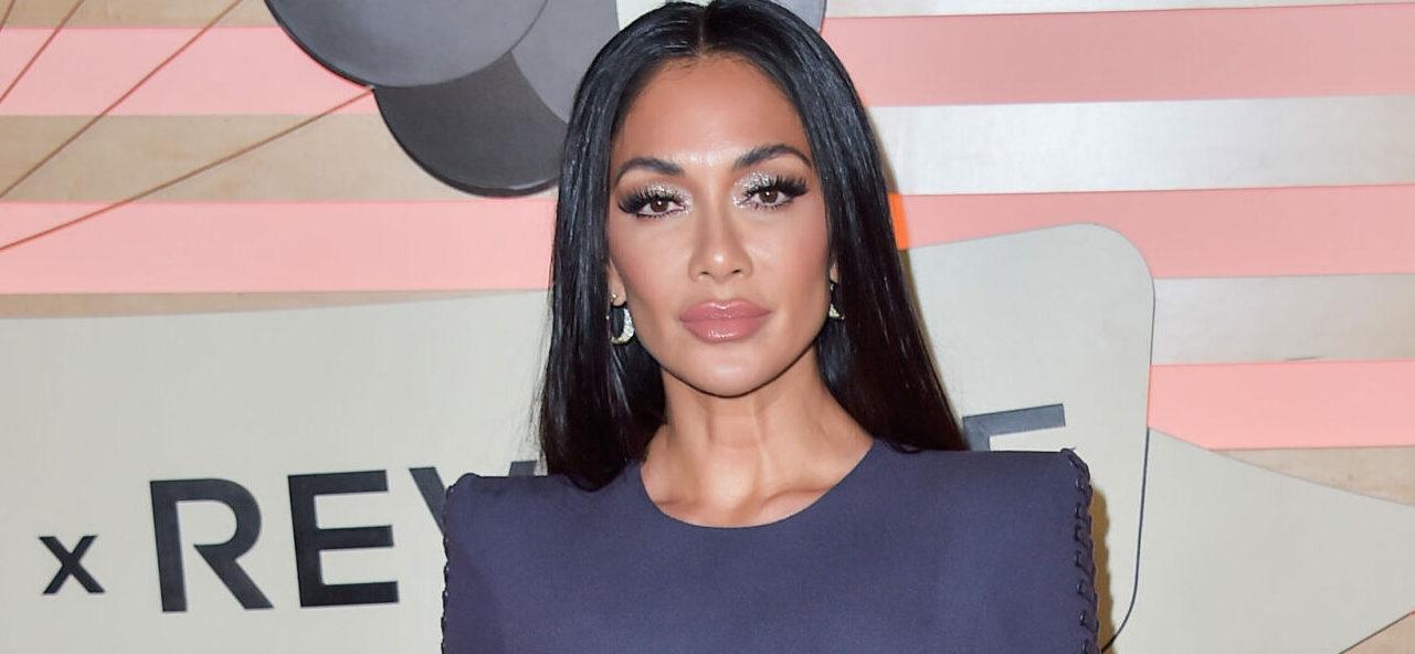 Nicole Scherzinger Gets Dripping Wet In Bikini Shower Nicole Scherzinger Gets Dripping Wet In Bikini Shower