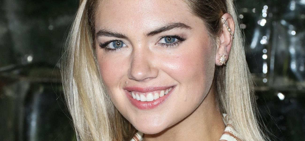 Kate Upton In Skimpy Swimsuit With Her Beach Ball Leaves Fans Speechless