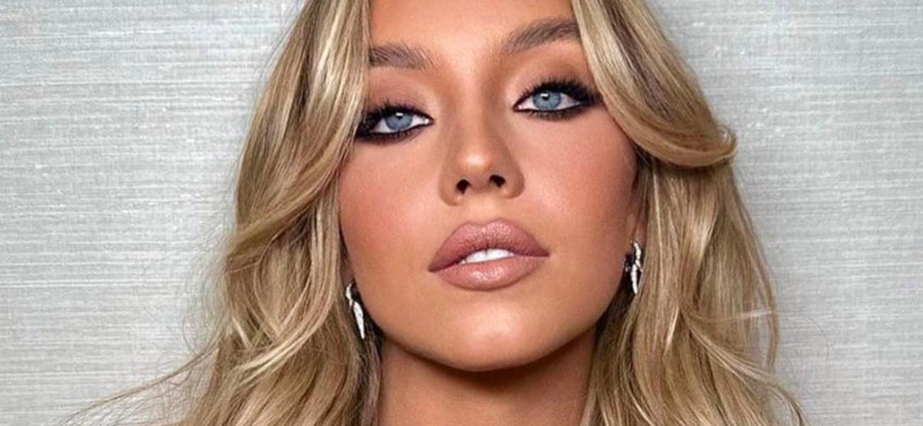 Sydney Sweeney Sunkissed In Plunging Bikini Looks 'Next Level'