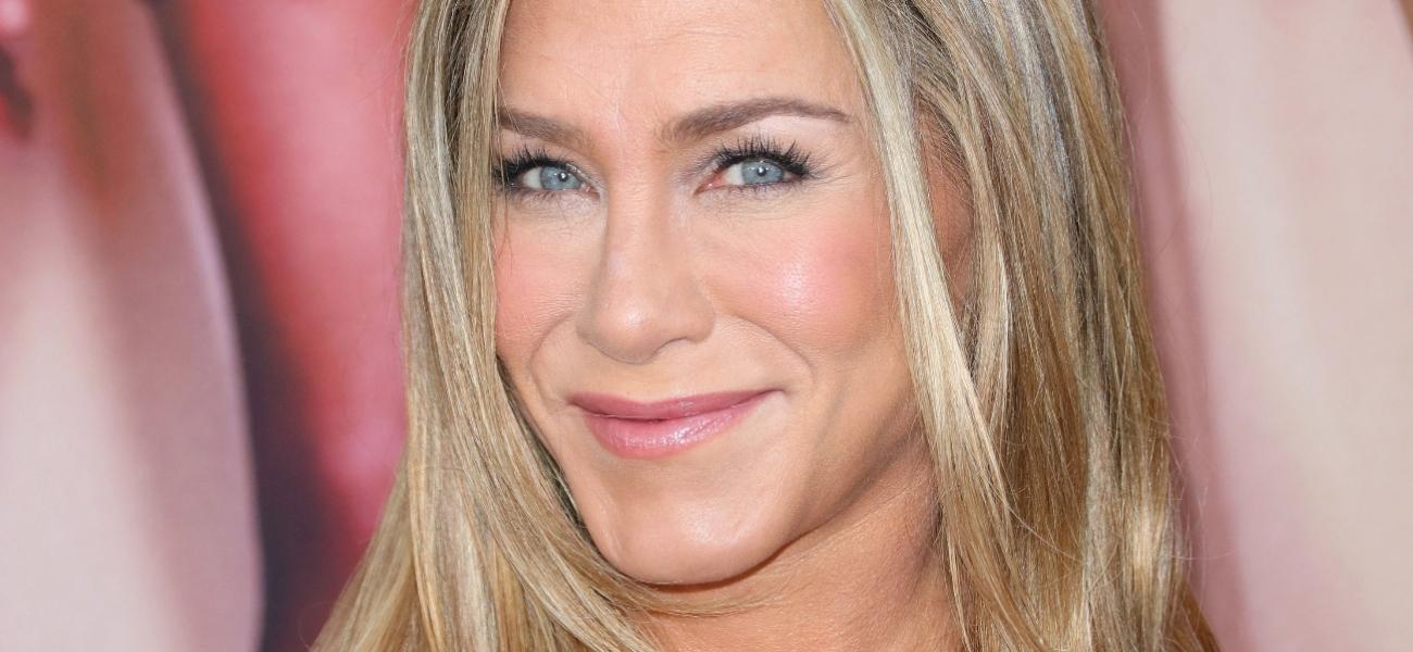 Jennifer Aniston Sunkissed In Mexico Bikini Is A Total 'Babe'