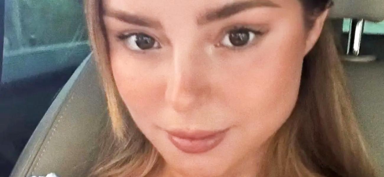 Demi Rose exibe traseiro ‘requintado’ em biquíni fio dental