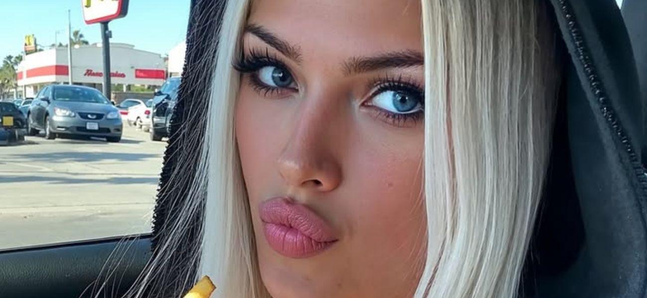 Deanna Ritter em biquíni branco deslumbrante torna ‘difícil desviar o olhar’