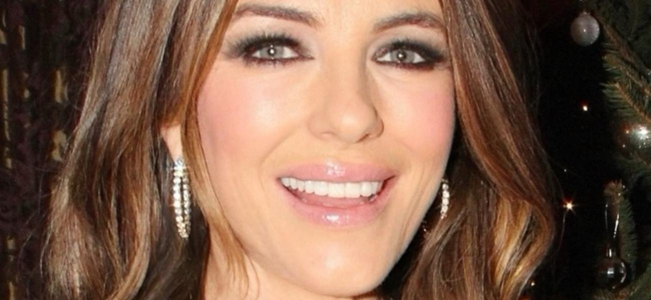 Elizabeth Hurley disse que o biquíni era inapropriado na festa de Ano Novo