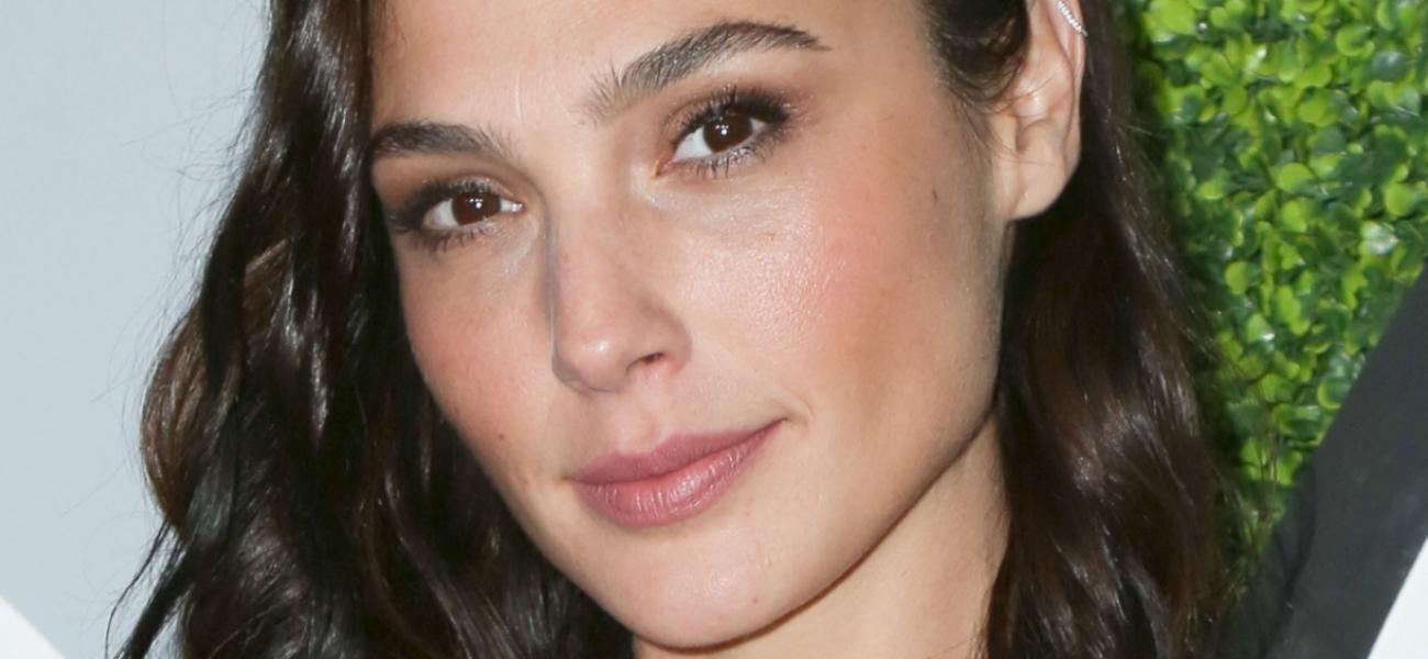 Gal Gadot Sunkissed In String Bikini 'Off The Charts' While Poolside