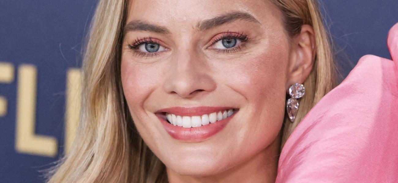 Llamó a Margot Robbie ‘Sus pezones son visibles’ con un vestido sin sujetador